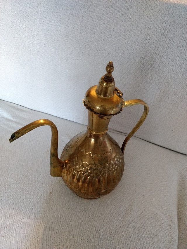Brass Teapot Genie Lamp Pitcher in Home Décor & Accents in Kingston