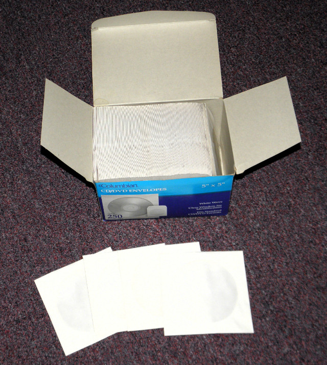 KENSINGTON CD Doubler jewel case 10 pack & about 190 envelopes in CDs, DVDs & Blu-ray in London - Image 3