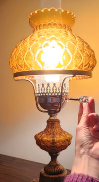 Fenton Lamp with Amber Quilted Glass