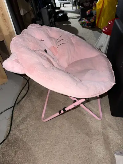 Girls chair age 2-8, View more