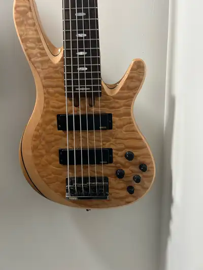 Yamaha TRB1006J 6‑String Bass (35" scale) - OBO, View more