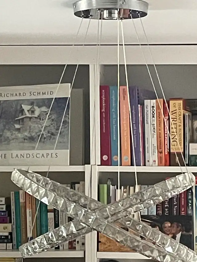 Modern LED crystal chandelier – 3-ring – dimmable – chrome in Indoor Lighting & Fans in Ottawa - Image 6