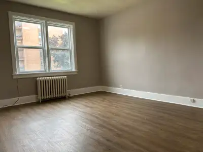 One Bedroom Apartment - Close to Downtown & Hospital