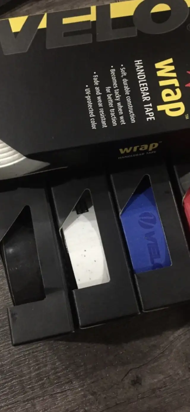 New Velo Road Bike Handlebar Tape Bar Wrap Drop Bar Bikes in Frames & Parts in Oshawa / Durham Region - Image 4