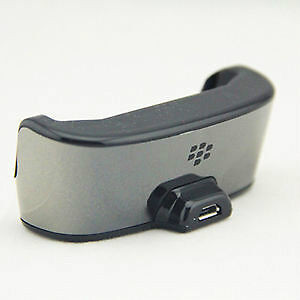BlackBerry Bold 9900 & 9930 Desk Top Charger Cradle in Cell Phone Accessories in Mississauga / Peel Region - Image 3