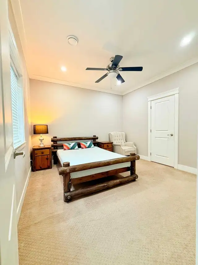 private spacious Fully furnished room with private washroom  in Room Rentals & Roommates in Delta/Surrey/Langley - Image 5