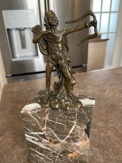 ANTIQUE Heavy Bronze Male Archer on  Marble Pillar Stand in Arts & Collectibles in Gatineau - Image 2