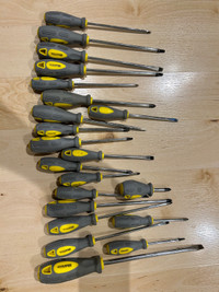 Workforce screwdrivers, 21 in total, various types and sizes