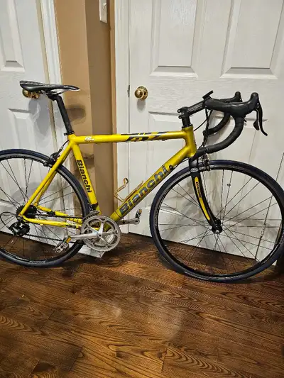 Bianchi reparto corse ML3 road bike, View more