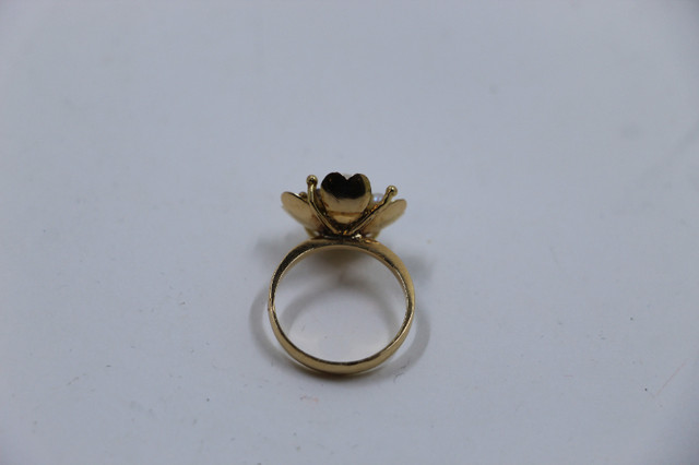 18KT Yellows Gol Flower Ring, 4,6 g (#1651) in Jewellery & Watches in City of Halifax - Image 4