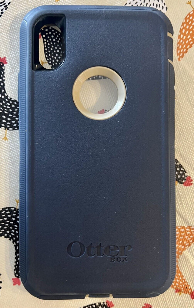 Étui OTTERBOX DEFENDER  pour iPhone XS MAX avec pince  dans Téléphones cellulaires  à Saguenay