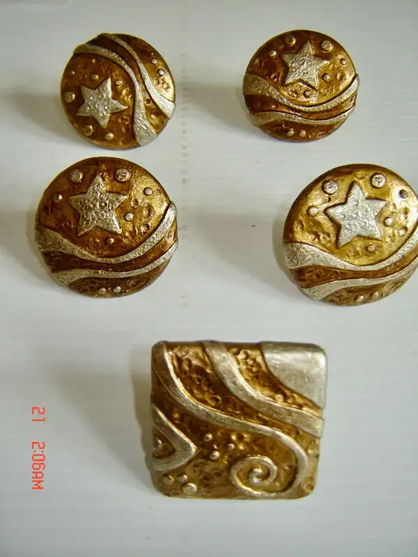 Lot of Lovely Vintage Brass & Wood Drawer/Desk/Cabinet Handles in Arts & Collectibles in City of Toronto - Image 3