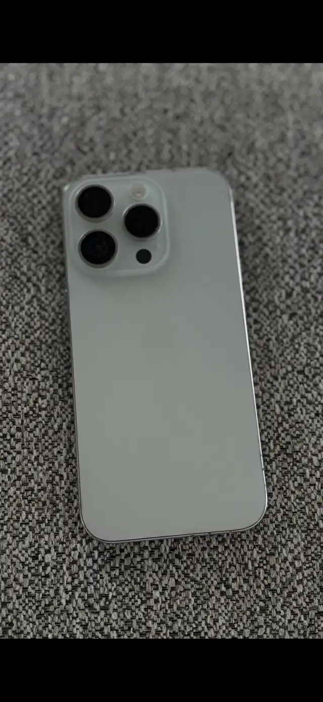 Iphone 15 pro in Cell Phones in Vancouver - Image 3