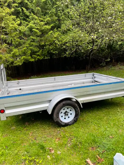 Galvalume steel (rust resistant) construction. Bought new in spring 2021. Reason for selling: used v...