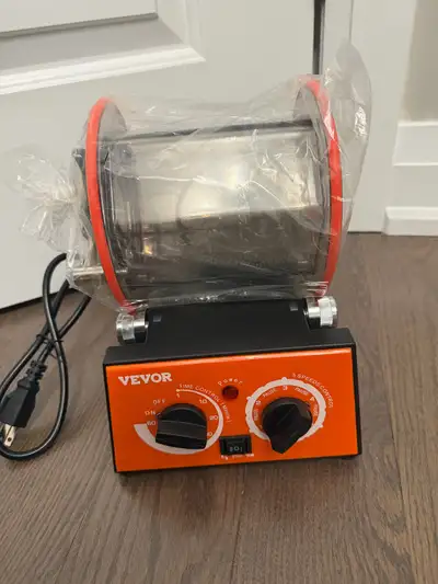 I'm offering a Vevor jewellery polisher tumbler, perfect for polishing stones, coins, and jewellery!...