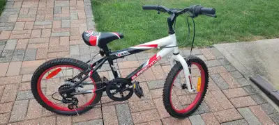 Boy's 8 Team Supercycle, View more