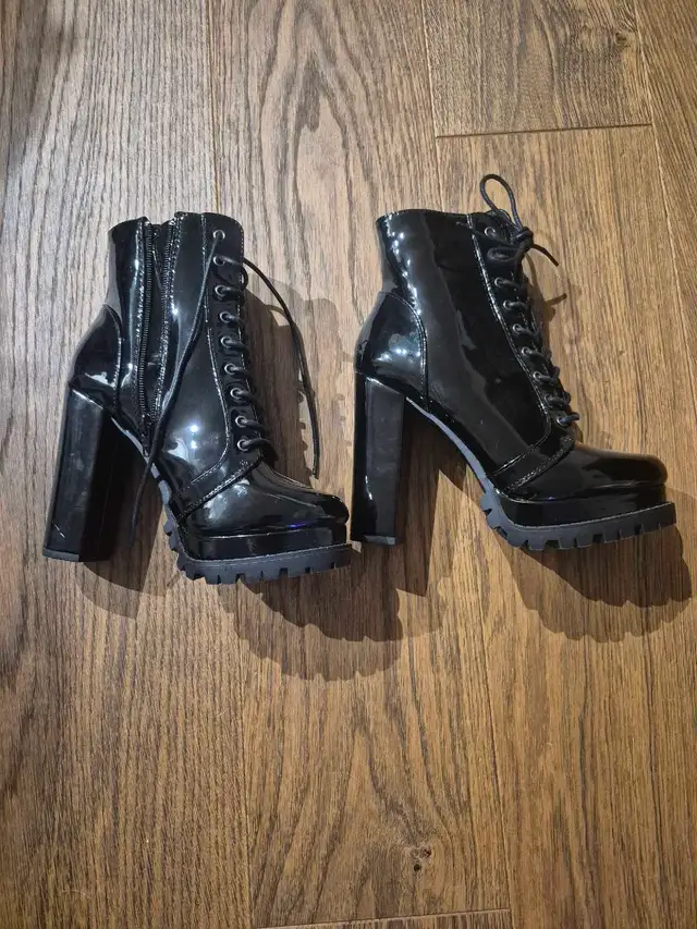Black High Heel Boots Size 6 in Women's - Shoes in Calgary - Image 4