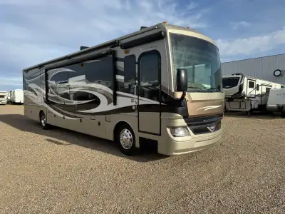 Spacious 40 Foot Diesel Pusher Ready to Go! - Warranty Until October, 2026 - 20, 582 miles - 6.7L Cu...