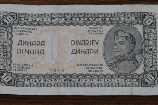 PAPIER MONNAIE 1944 10 DINAR YOUGOSLAVIE dans Art et objets de collection  à Laval/Rive Nord