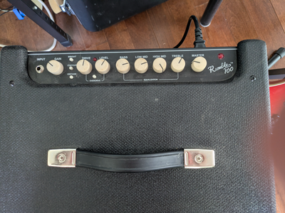 Bass Amplifier Fender Rumble 100, View more