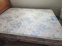 Double mattress, with spring box. Medium support and comfortable