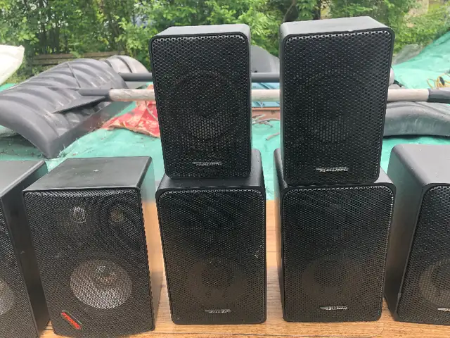Mini speakers in Speakers in Oshawa / Durham Region - Image 9