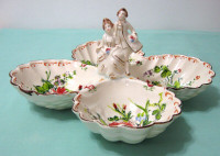 PLAT a 4 COMPARTIMENTS VINTAGE  FOUR COMPARTMENT DISH JAPAN