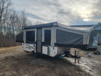 No Rips or Tears 2016 Jay Series Sport 12UD Tent Trailer 