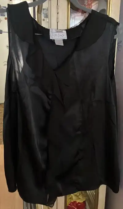 Women Black Sleeveless Ruffle Top -Size 2X - 100% Polyester, View more