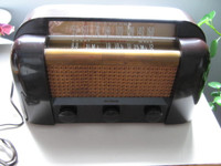 Beau radio RCA circa 1940 en tres bonne condition