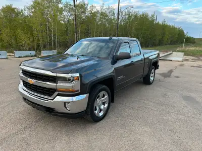 Selling my truck , runs and drives good. Good truck on the highway. It’s a 4X4, 6.5ft box. V8 5.3L....
