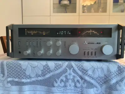Vintage Mitsubishi DA-R20 Receiver, View more