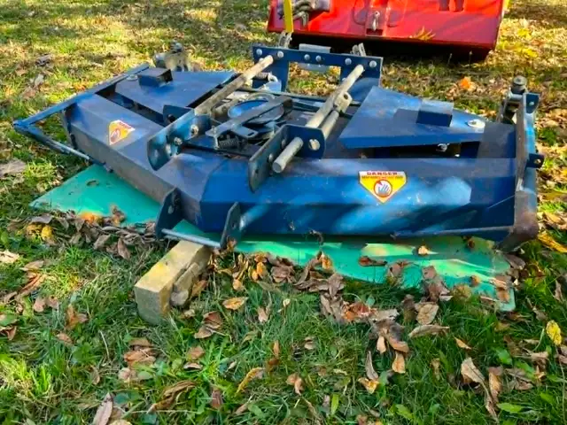 Tondeuse 48 pouces HABAN Manifacturing. PTO frontal. in Lawnmowers & Leaf Blowers in Longueuil / South Shore - Image 3