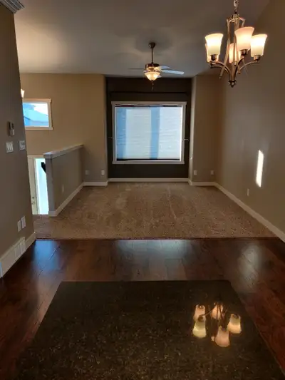 2 bedroom upstairs house, Available Sept 1
