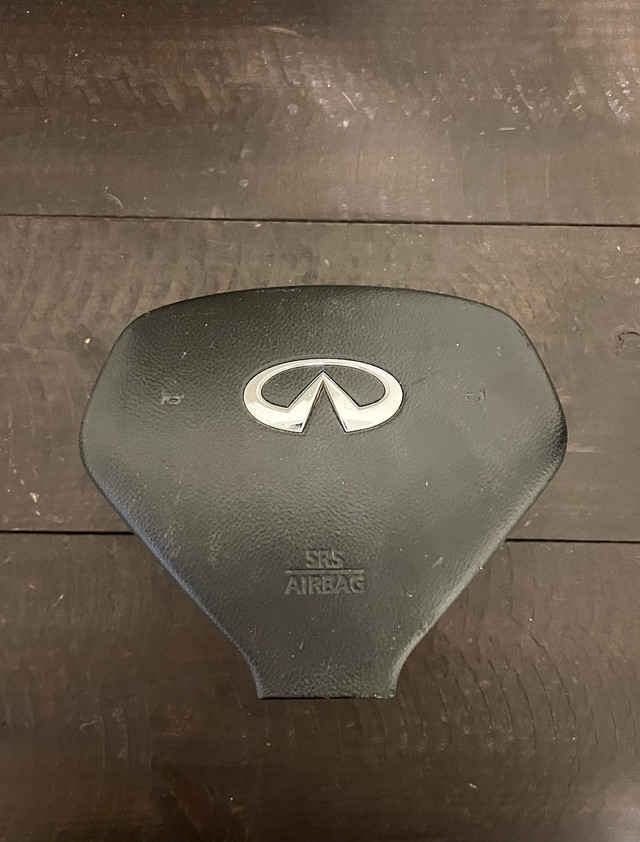 Infiniti G35 G37 Steering Wheel Airbag in Other Parts & Accessories in Ottawa