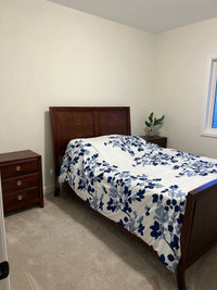 Full bedroom set. 6 piece with mattress