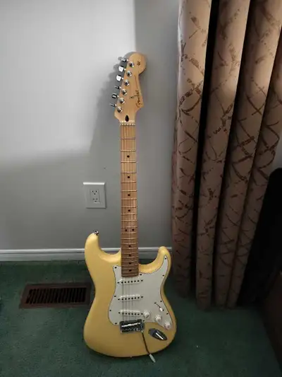 Fender Stratocaster, View more