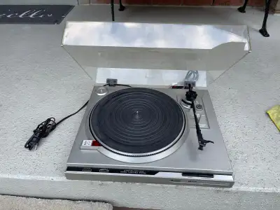 Spectrum stereo turntable DDS-33, View more