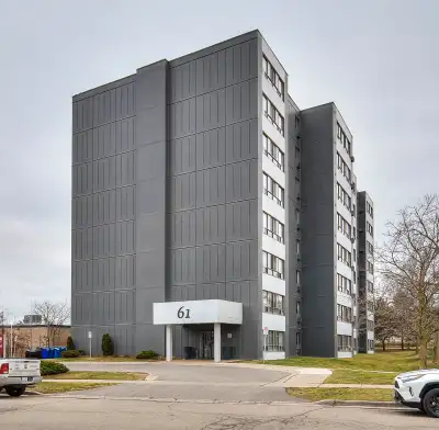 BEAUTIFULLY RENOVATED 2 BD. UNIT FOR AUG.1