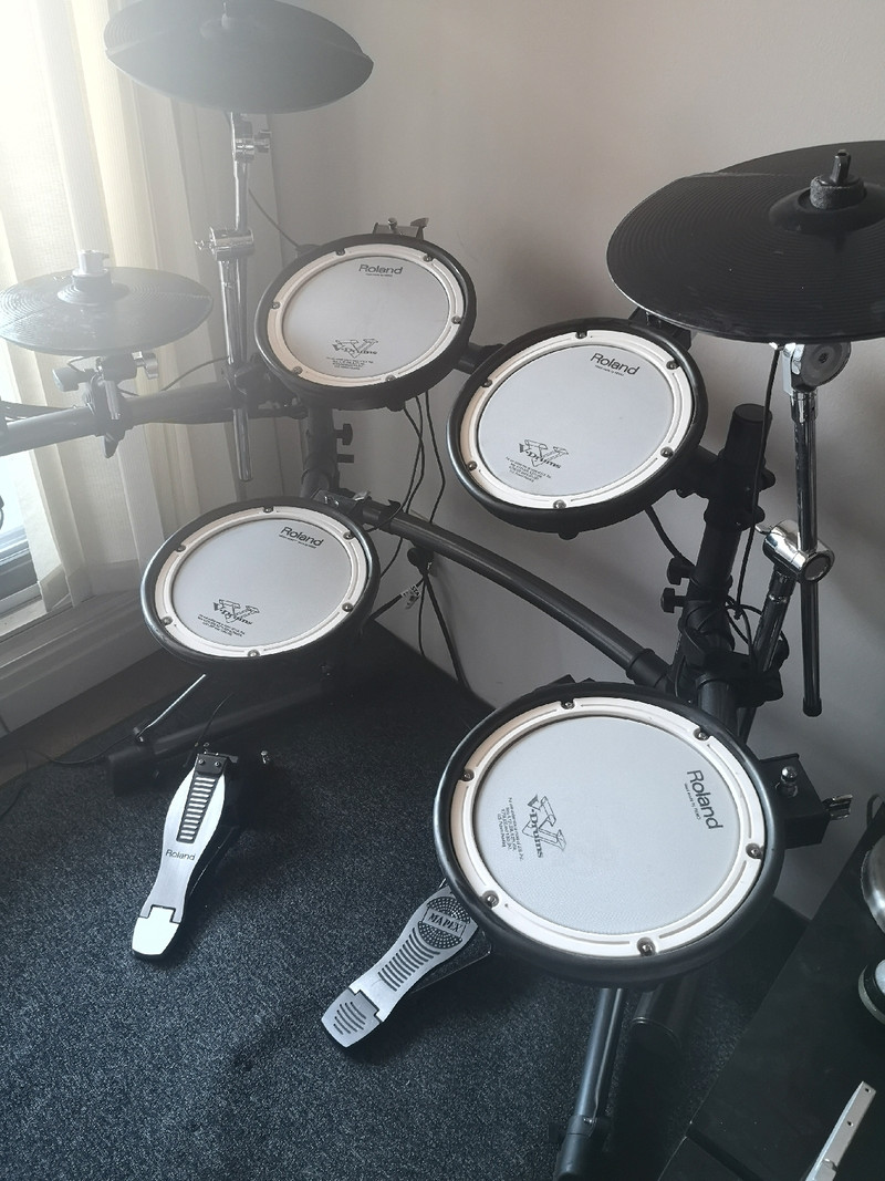 Roland upgraded electronic drum set Drums & Percussion Calgary Kijiji