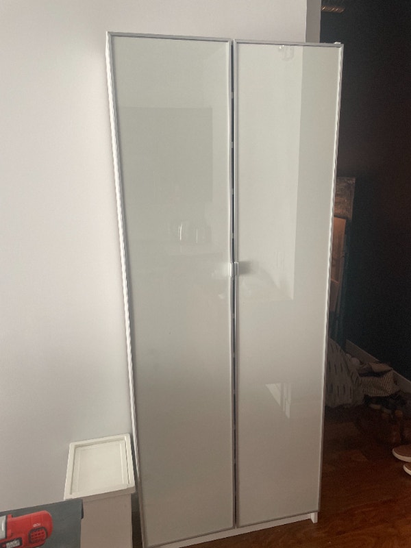 IKEA White Billy Bookcase w/ glass doors and extra shelves Bookcases