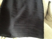 Stylish, Textured, Stretchy  Black skirt