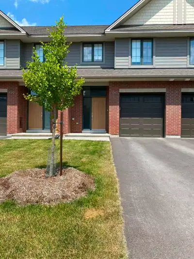 Spacious Townhouse built by Uniform for rent in Kanata North, Copperwood Estate. The townhouse featu...