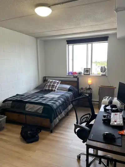 MAY 1 - AUGUST 31, 2026 50 University Ave East, 6th floor ** UTILITIES INCLUDED ** Students Only **...