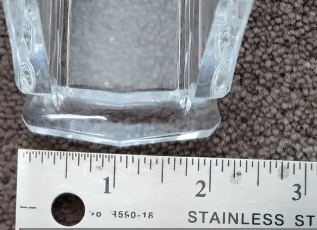 VINTAGE CUT CRYSTAL NAPKIN HOLDER or LETTER HOLDER 6 x 2 x 4 IN in Home Décor & Accents in Laval / North Shore - Image 8