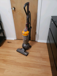 Dyson DC40 vaccum in good condition 