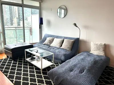 1+1 Fully Furnished Condo at Front/Spadina