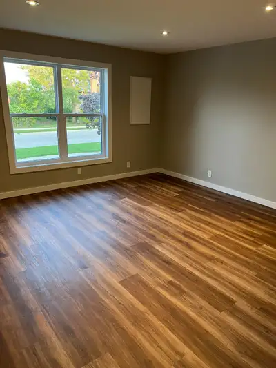 Recently renovated 2 Bedroom, 1 bathroom apartment located in Lindsay’s North Ward available for $2,...