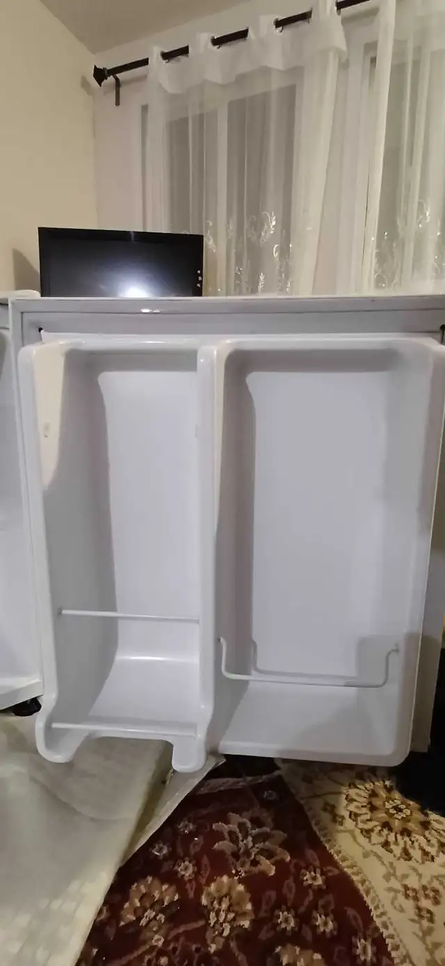 Danby Mini Fridge445588844892672002