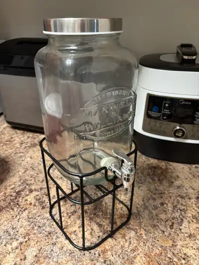 Maxwell & Williams Juice Jar, View more